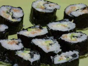 L'algue nori est celle que les Japonais utilisent pour confectionner les makis